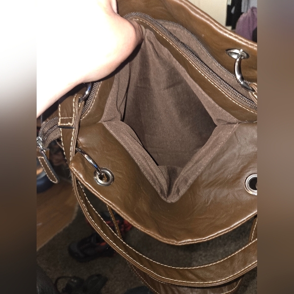 Rosetti Brown Womens  Bag with Leather-like Finish and Structured Design - Picture 6 of 11